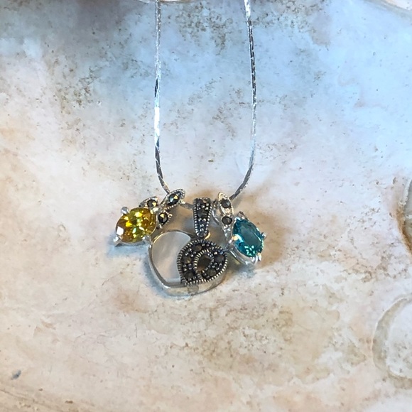 Shell Necklace - Picture 3 of 3